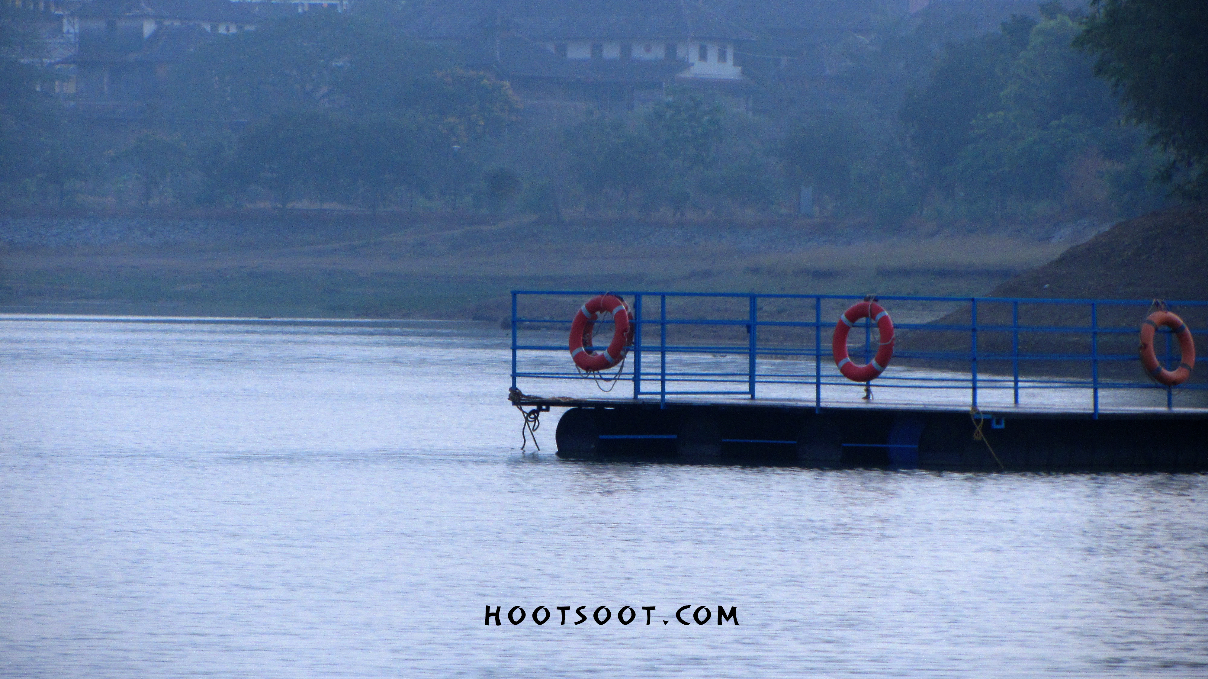 manipal-lake--manipal-university-hootsoot